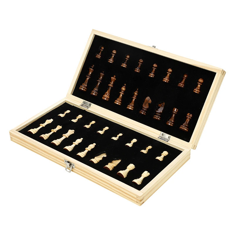 Magnetic Wooden Chess Set Fold - огляд і ціна Board Game Yearbook